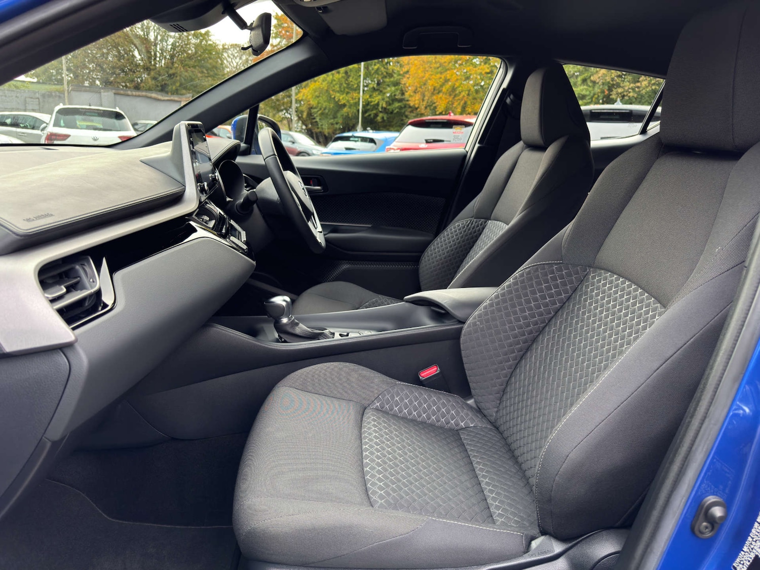 Used Toyota C-HR 2022 for sale - 76382746: Photo 12