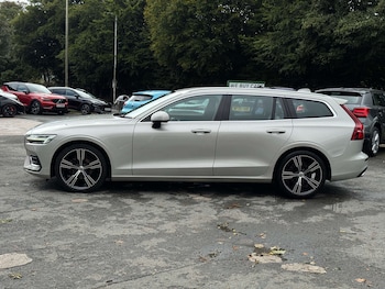 Used Volvo V60 2018 for sale - 75870815: Photo