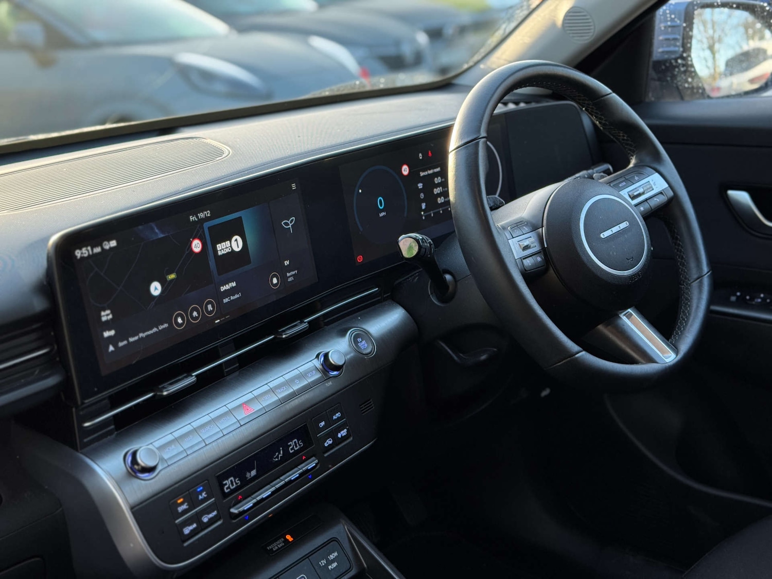 Used Hyundai KONA 2024 for sale - 77022330: Photo 2