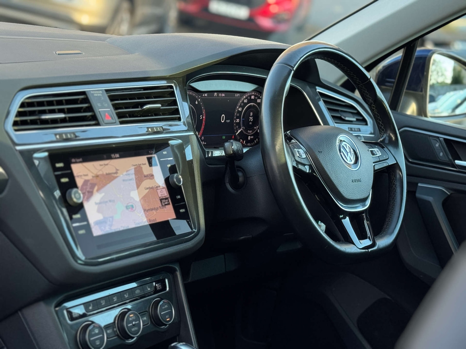 Used Volkswagen Tiguan 2018 for sale - 76603738: Photo 2