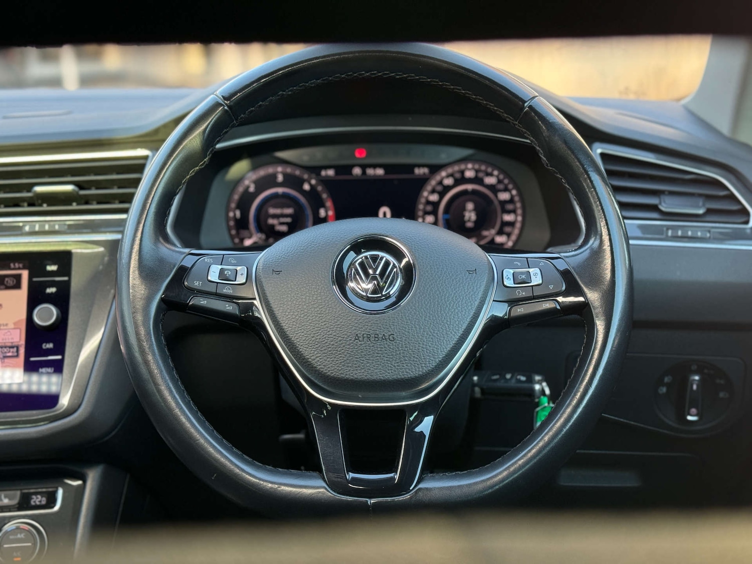 Used Volkswagen Tiguan 2018 for sale - 76603738: Photo 22