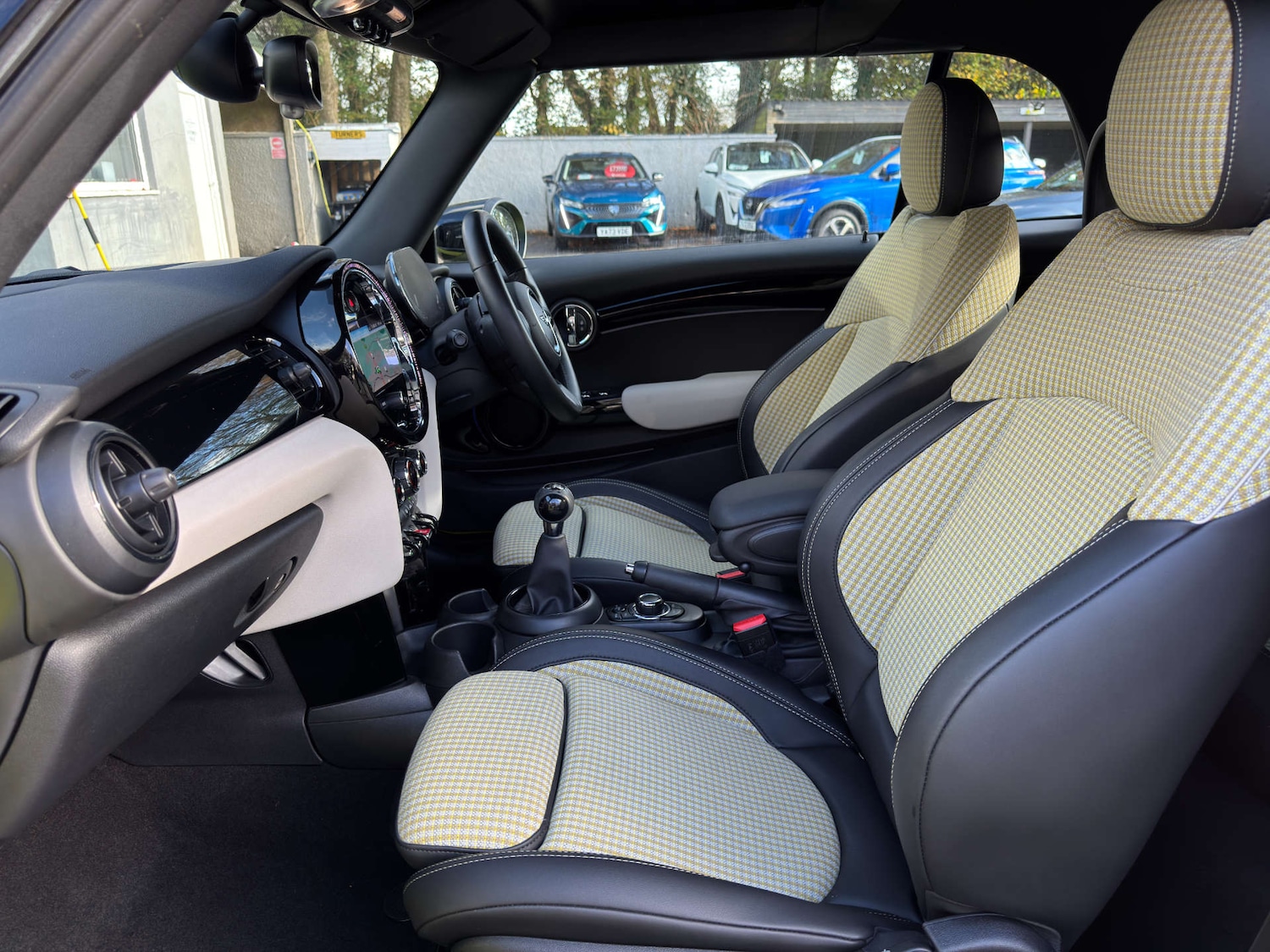 Used MINI Convertible 2022 for sale - 76469517: Photo 13