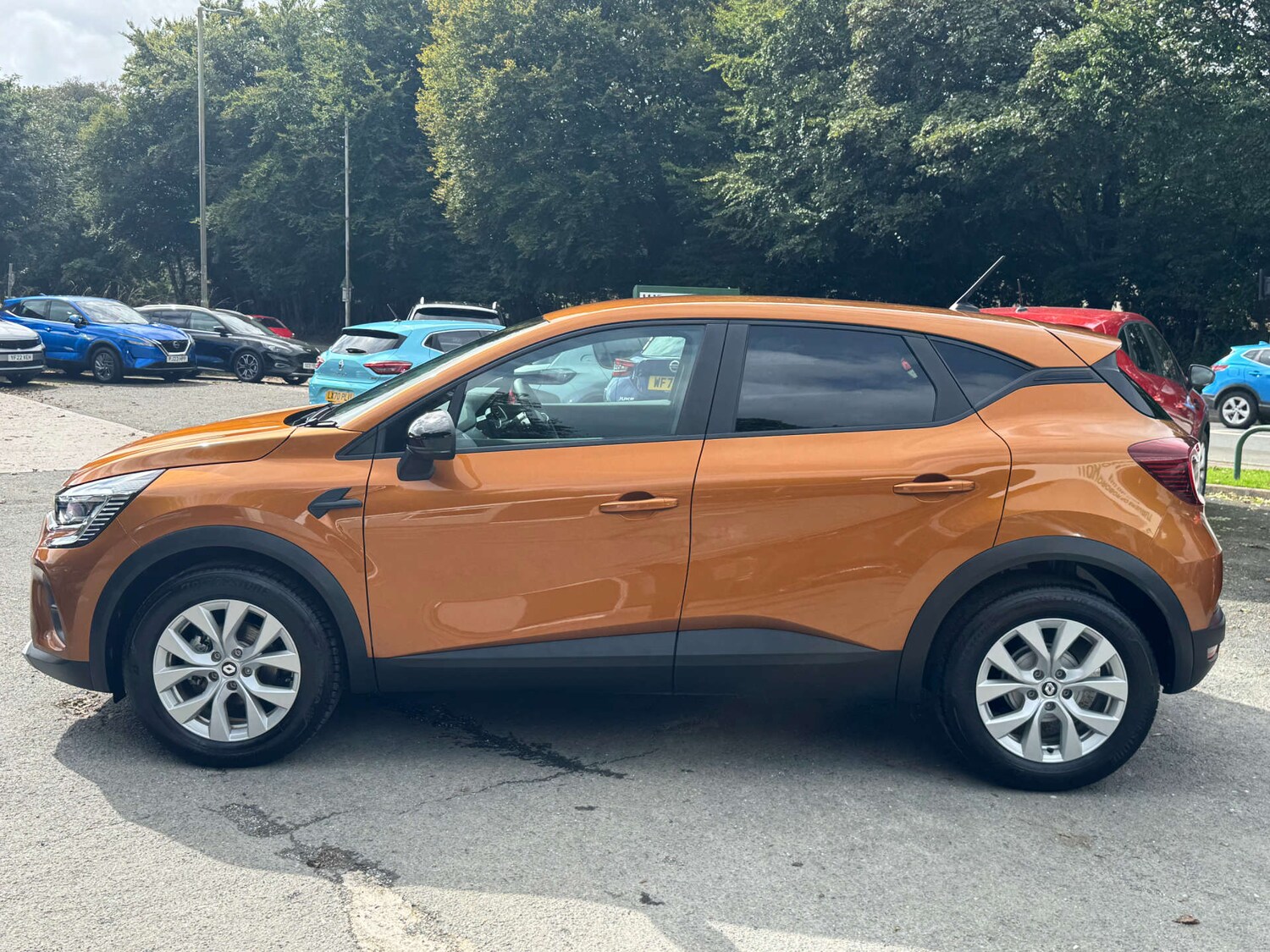 Used Renault Captur 2022 for sale - 76600607: Photo 4