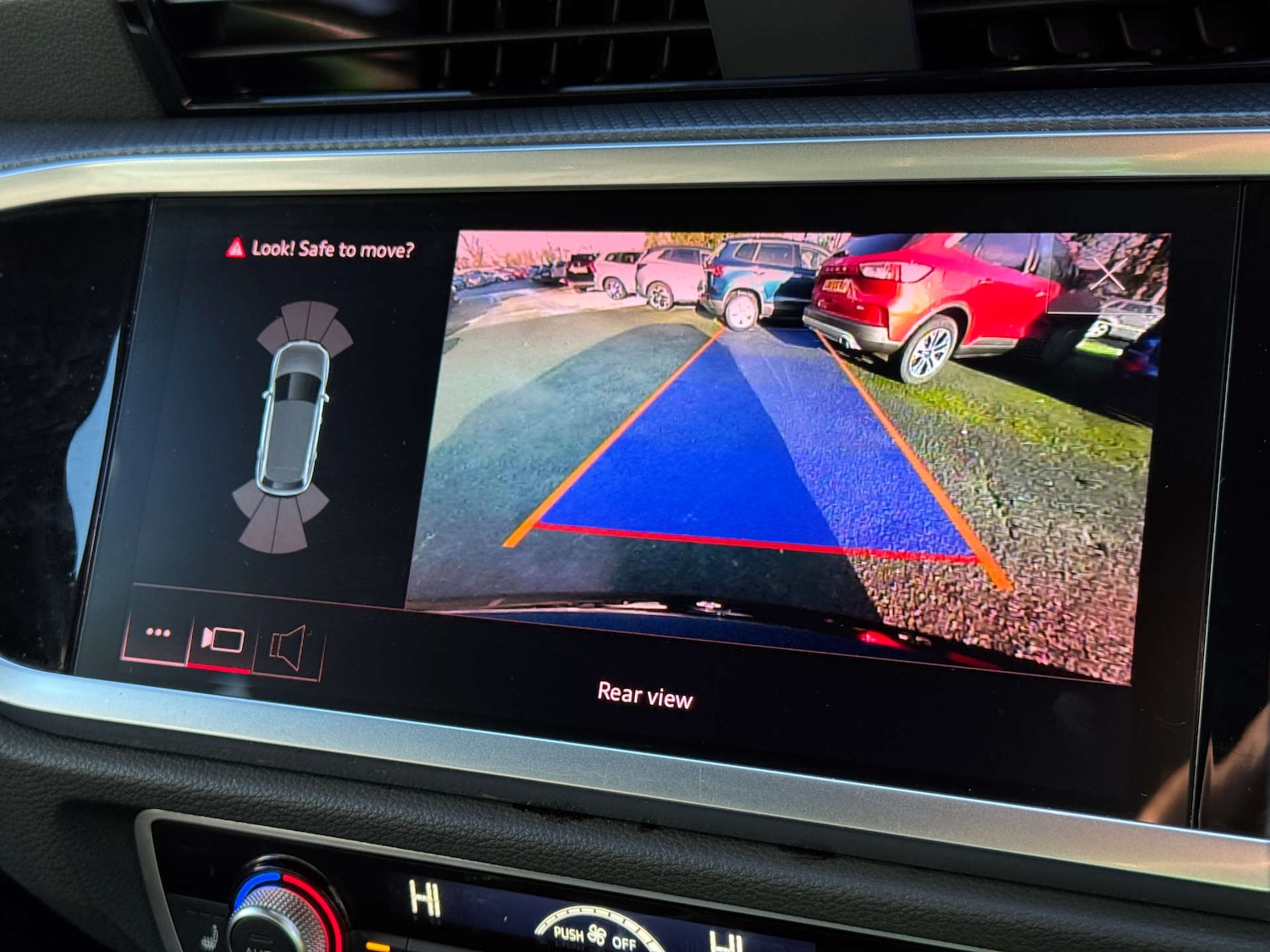 Used Audi Q3 2022 for sale - 77022329: Photo 12