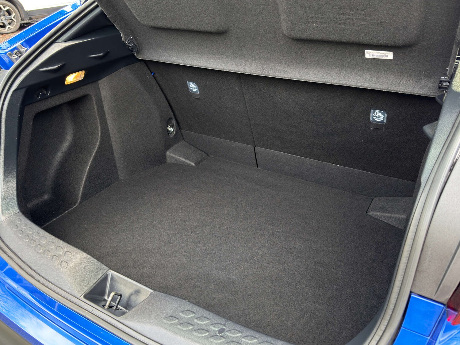 Used Toyota C-HR 2022 for sale - 76579653: Photo 18