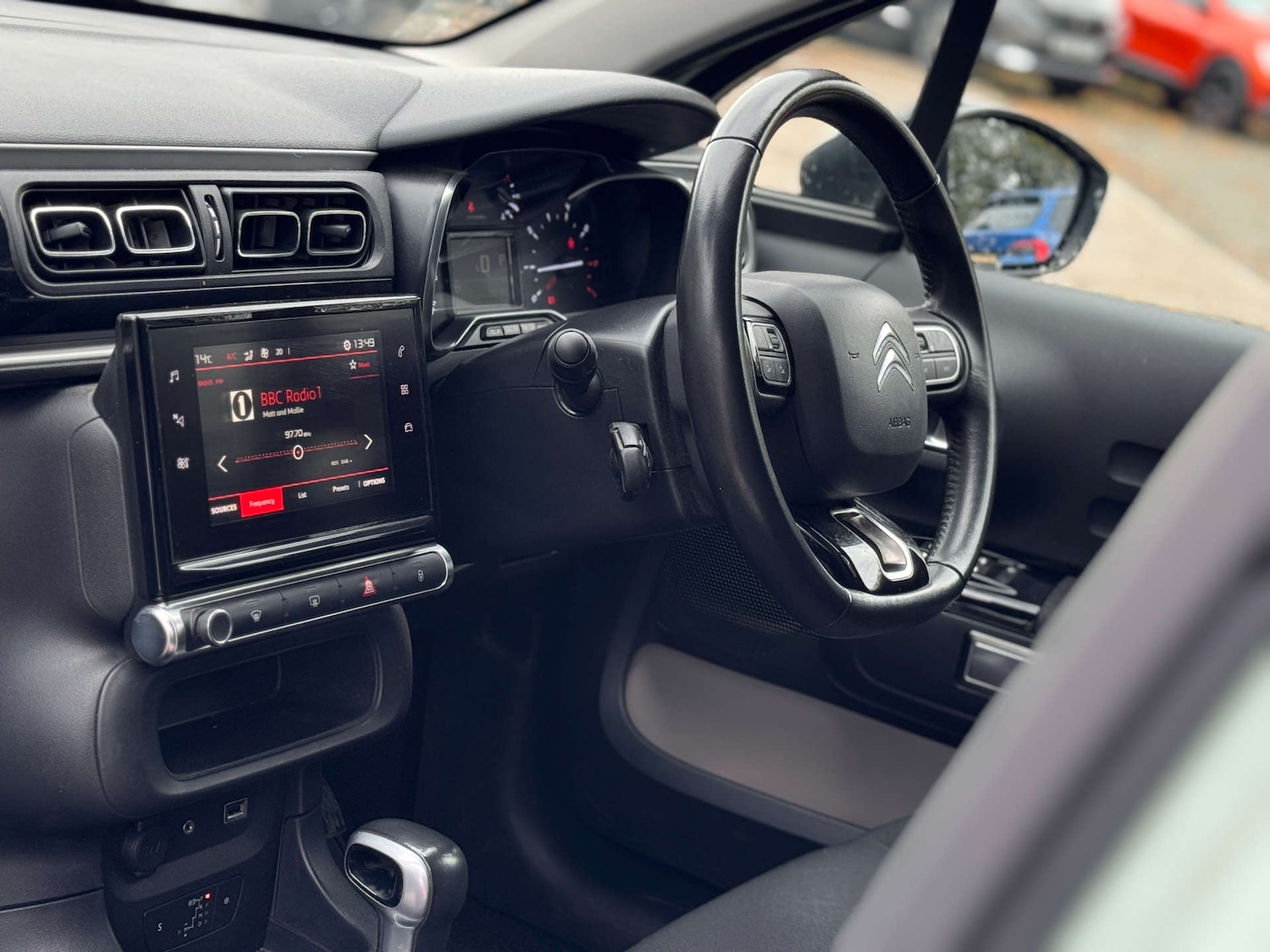 Used Citroen C3 2018 for sale - 76354252: Photo 2