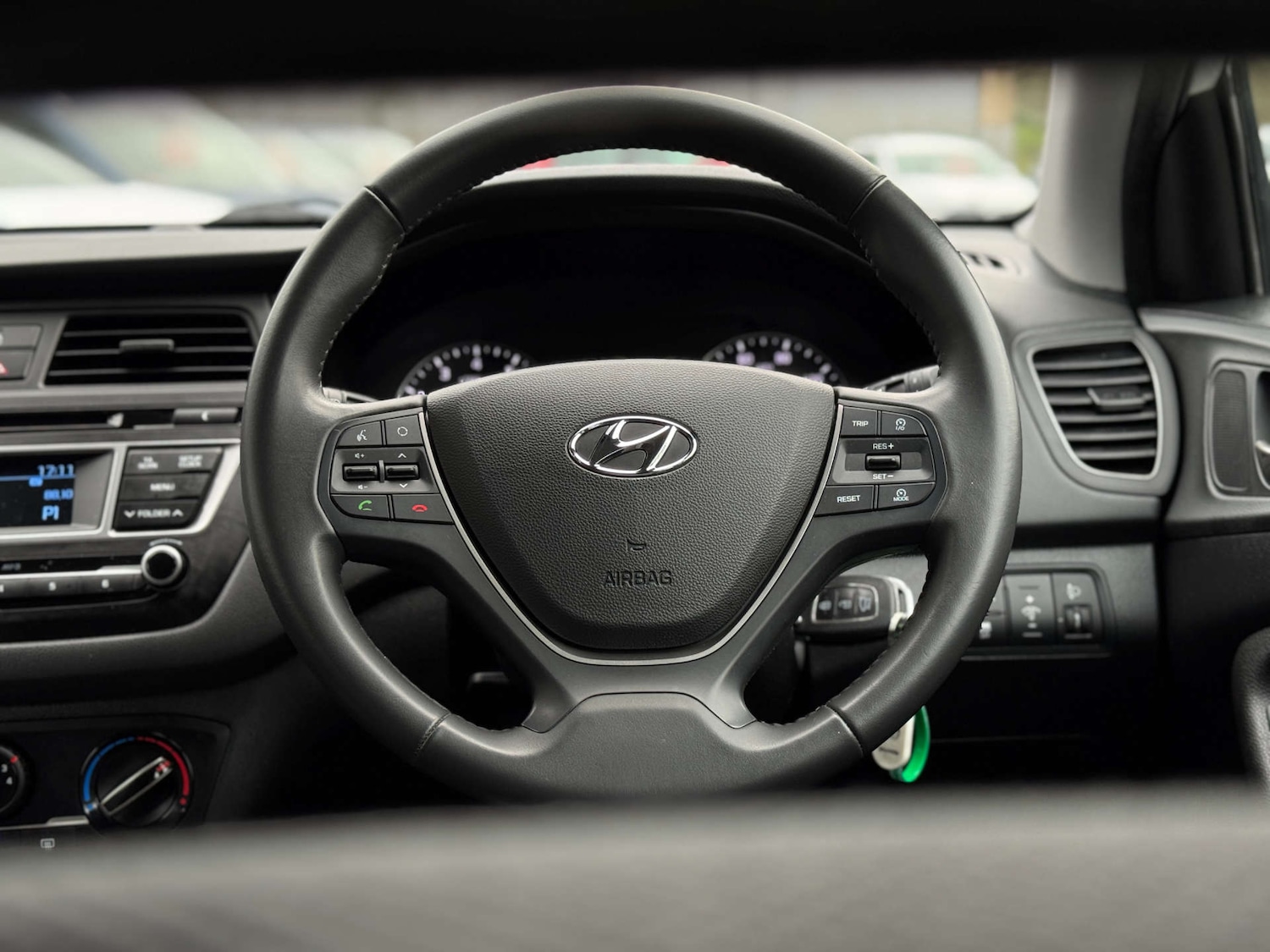 Used Hyundai i20 2018 for sale - 77749029: Photo 21