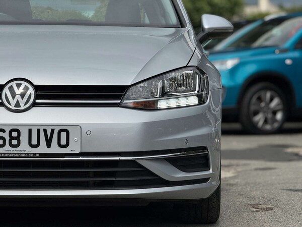 Used Volkswagen Golf 2018 for sale - 76277696: Photo 24