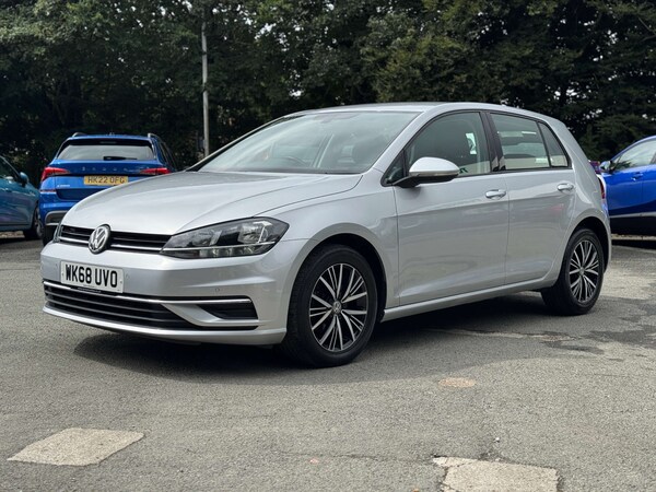 Used Volkswagen Golf 2018 for sale - 76277696: Photo 3