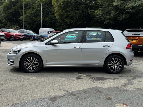 Used Volkswagen Golf 2018 for sale - 76277696: Photo 4