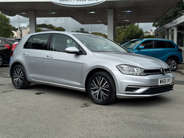 Used Volkswagen Golf 2018 for sale - 76277696: Photo 9