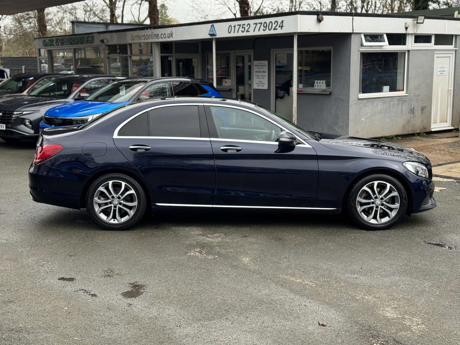 Used Mercedes-Benz C Class 2017 for sale - 77681298: Photo 8