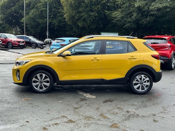 Used Kia Stonic 2022 for sale - 76277757: Photo 4