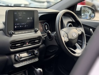 Used Hyundai KONA 2021 for sale - 76429359: Photo