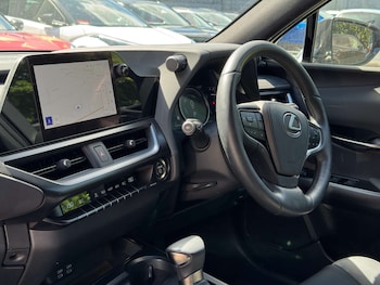 Used Lexus UX 2023 for sale - 78835656: Photo