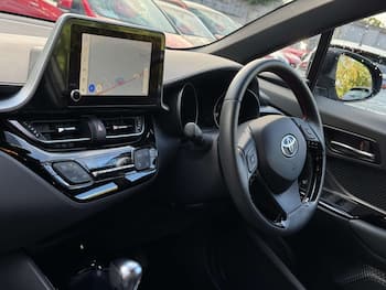 Used Toyota C-HR 2023 for sale - 79652585: Photo