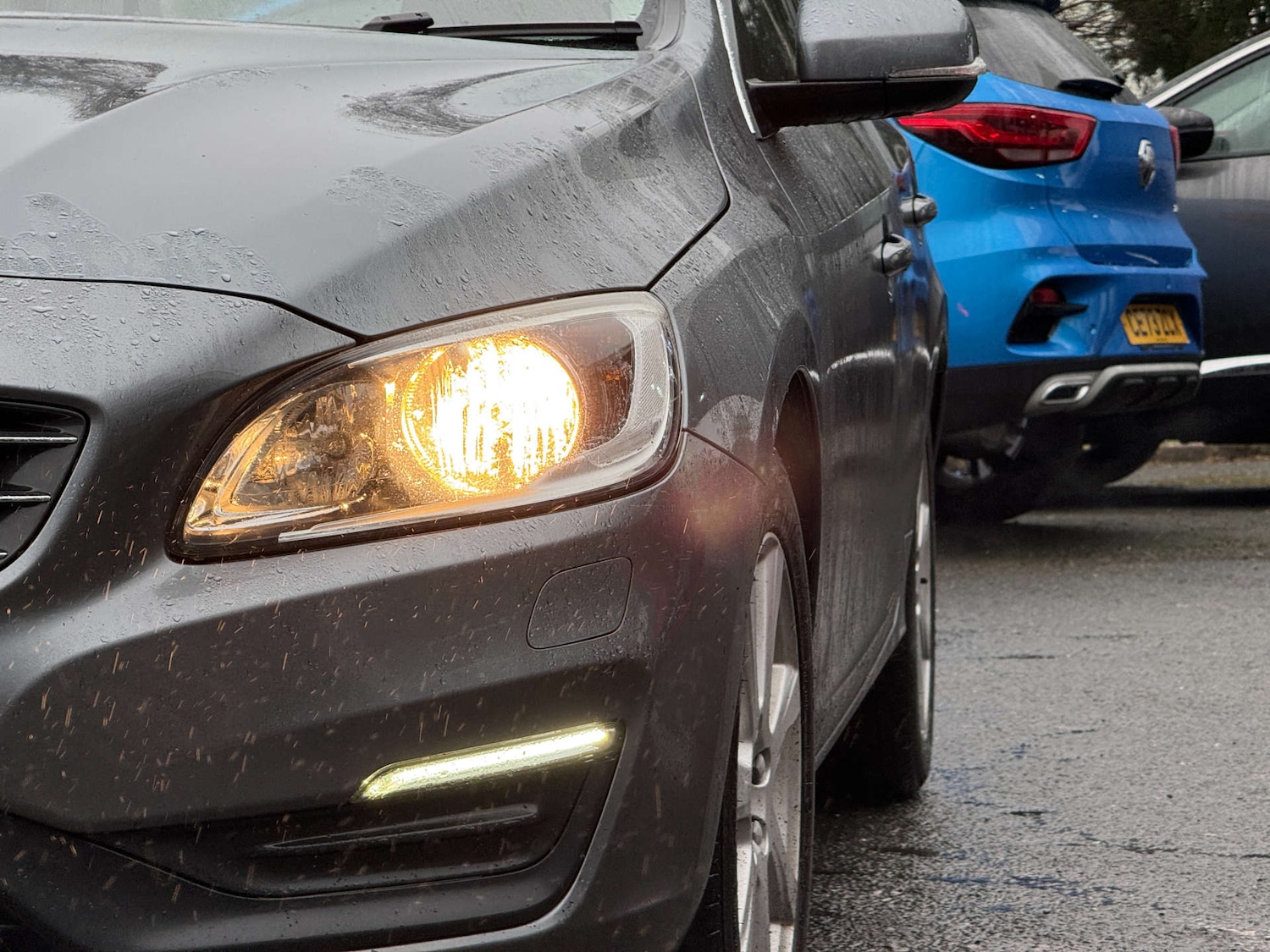 Used Volvo V60 2017 for sale - 78106687: Photo 12