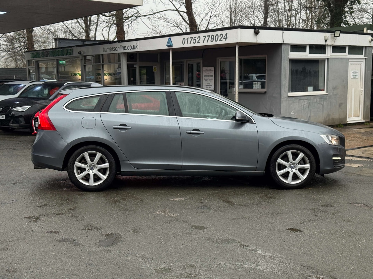 Used Volvo V60 2017 for sale - 78106687: Photo 6