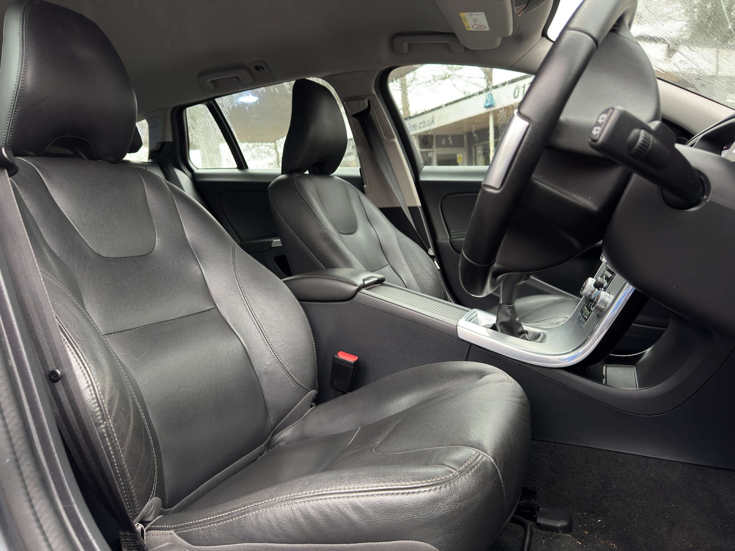 Used Volvo V60 2017 for sale - 78106687: Photo 8