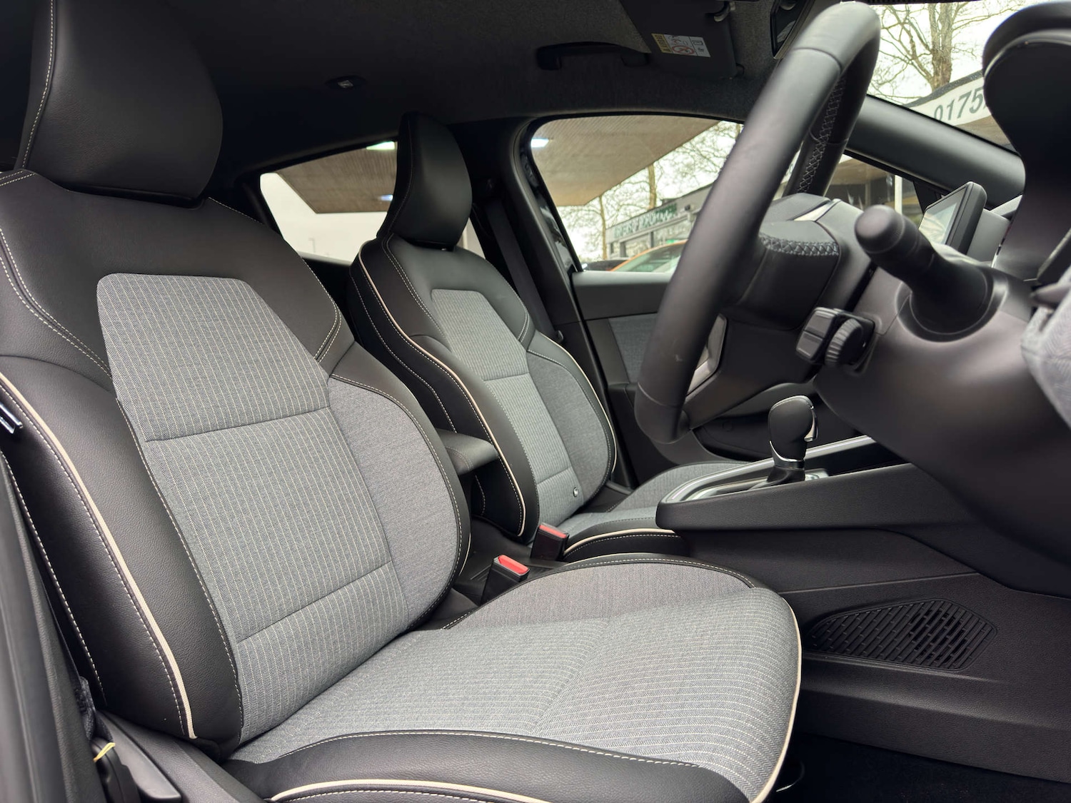 Used Renault Clio 2025 for sale - 77845576: Photo 16