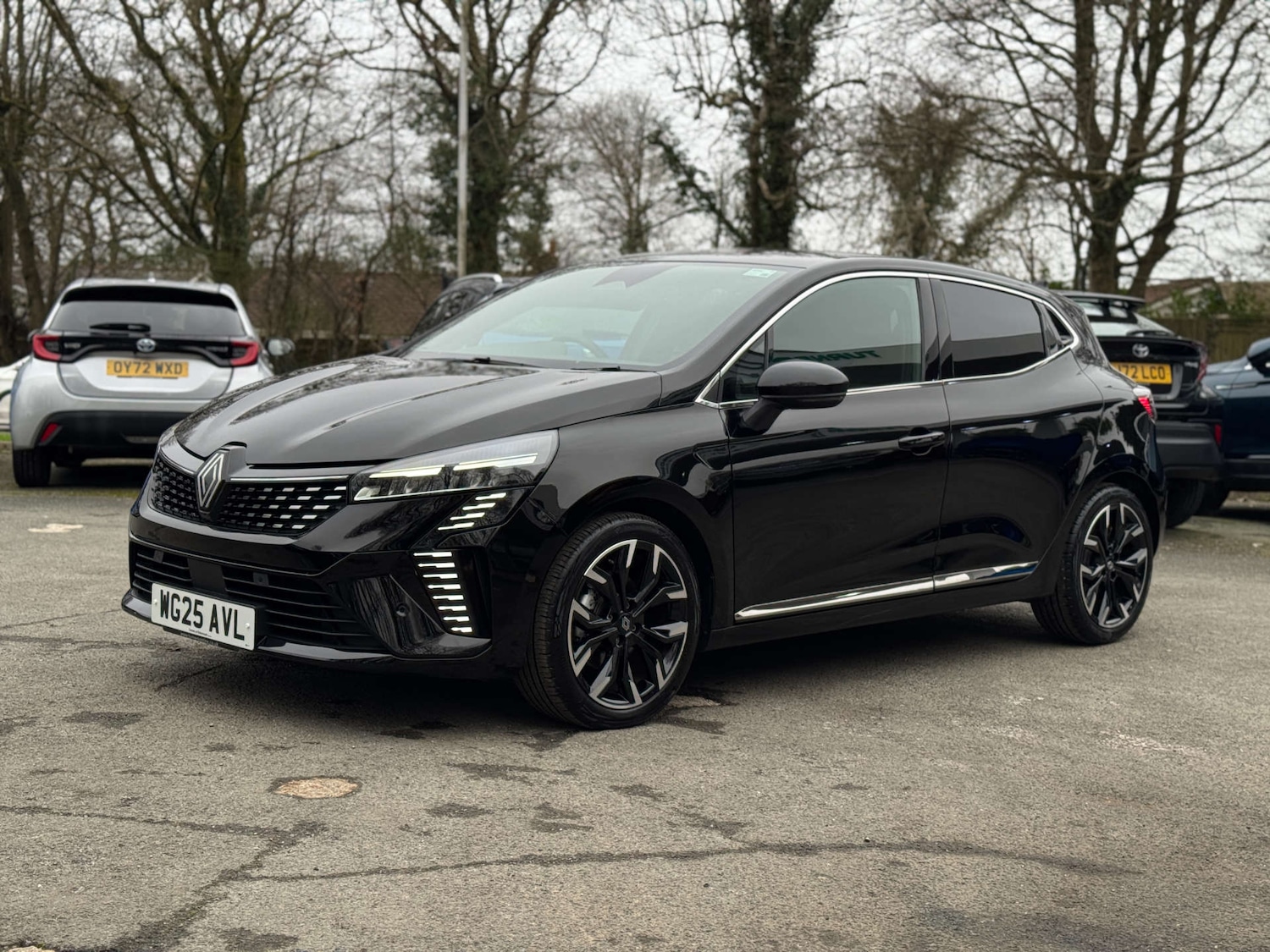 Used Renault Clio 2025 for sale - 77845576: Photo 3