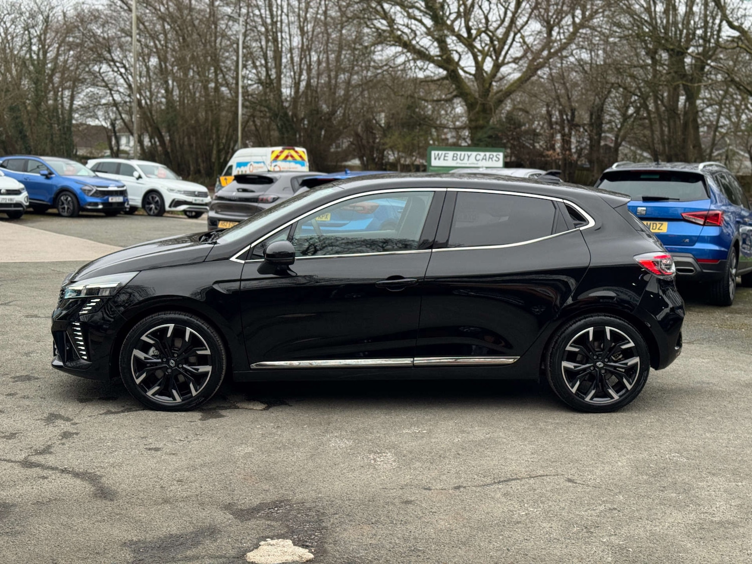 Used Renault Clio 2025 for sale - 77845576: Photo 4