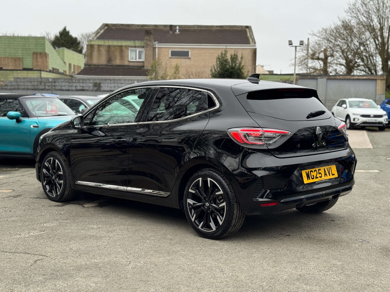 Used Renault Clio 2025 for sale - 77845576: Photo 5