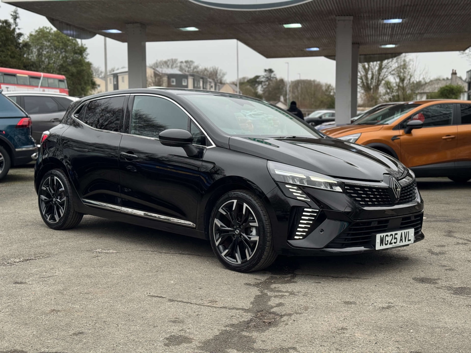 Used Renault Clio 2025 for sale - 77845576: Photo 9