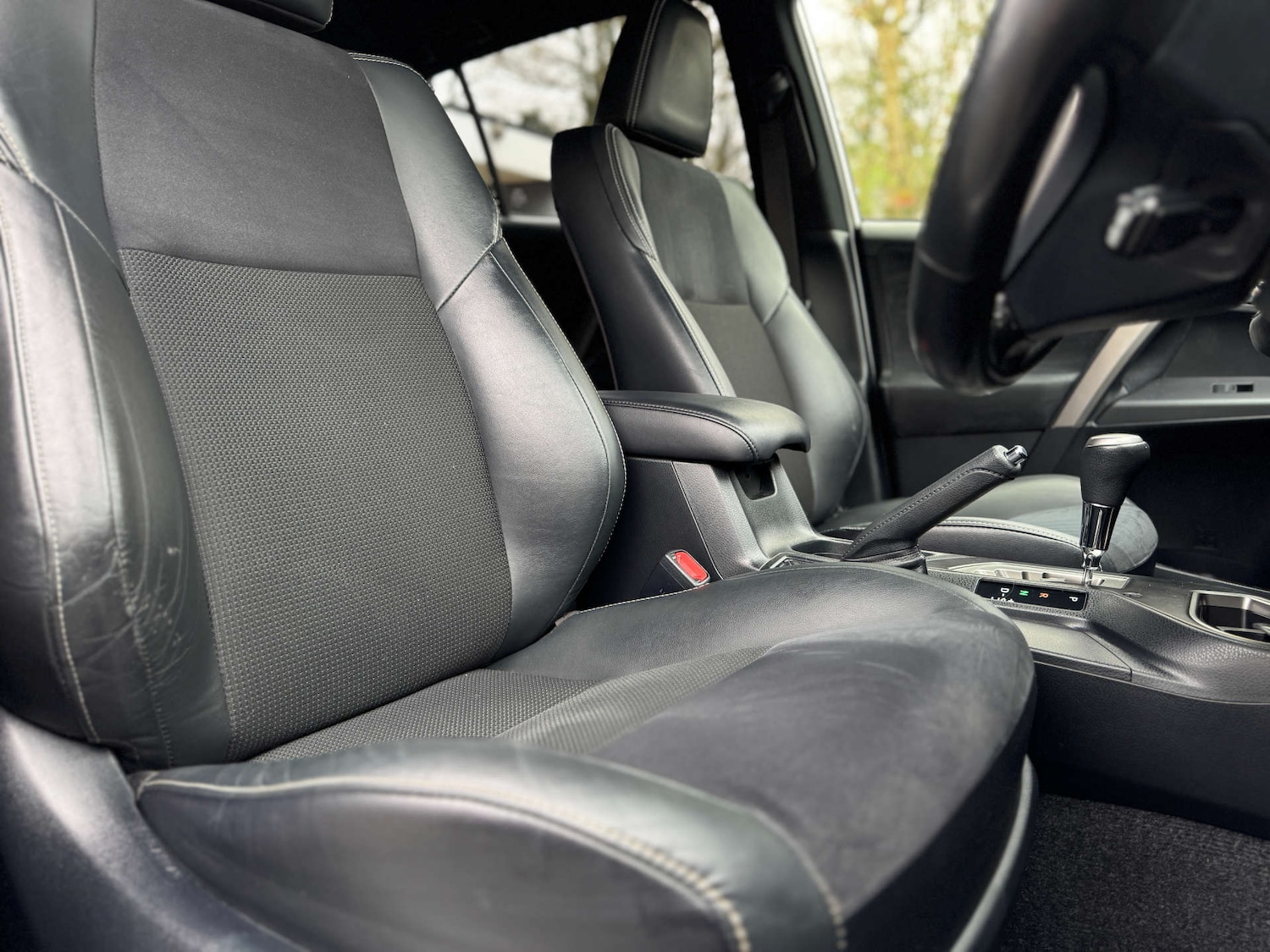 Used Toyota RAV4 2018 for sale - 76481377: Photo 25