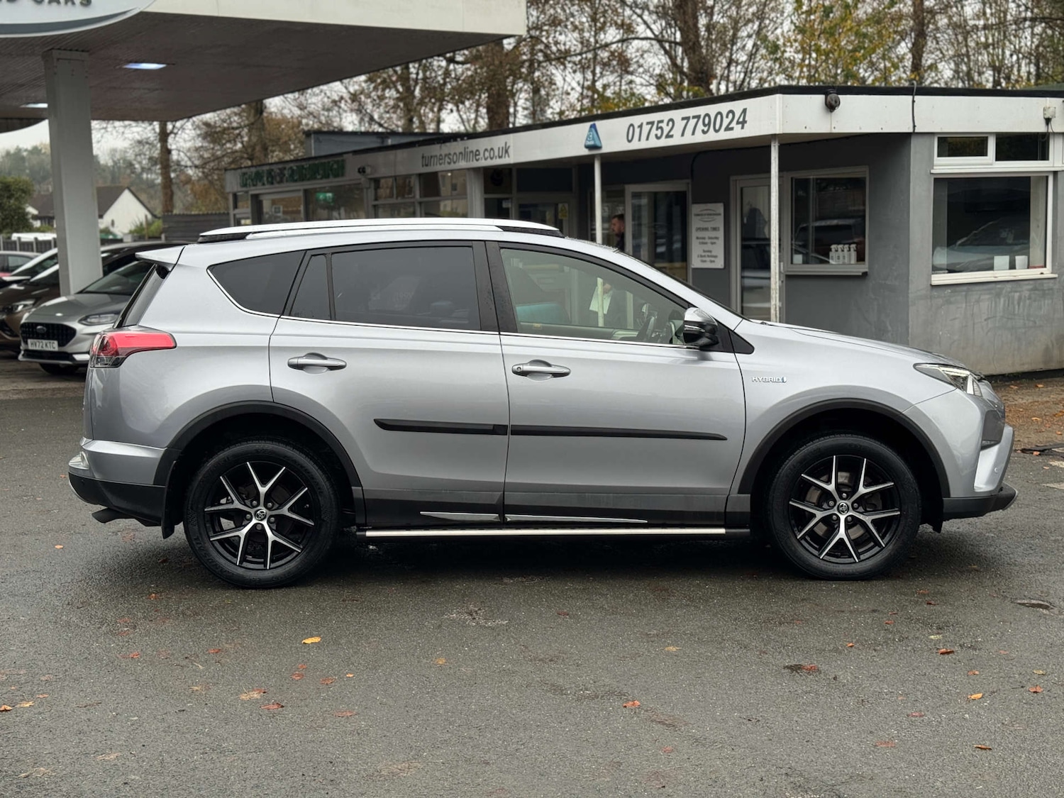 Used Toyota RAV4 2018 for sale - 76481377: Photo 8
