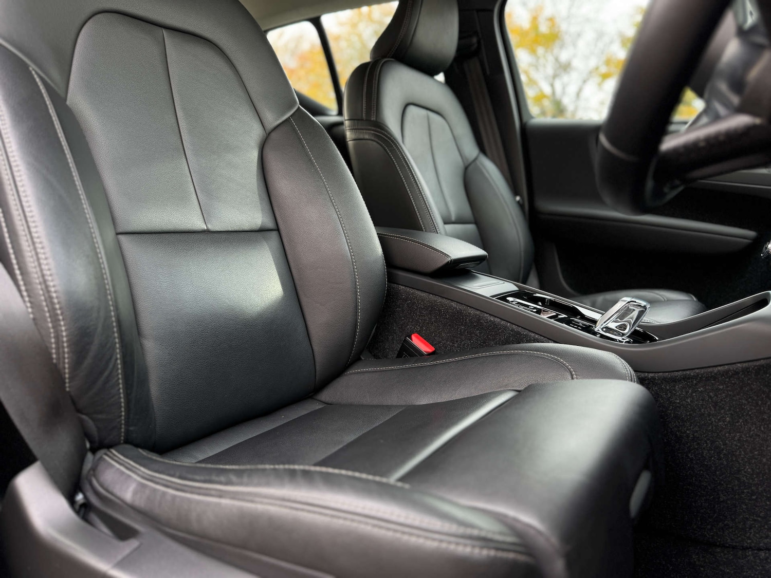 Used Volvo XC40 2020 for sale - 76469512: Photo 25