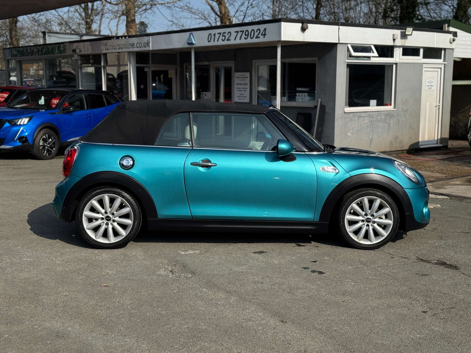 Used MINI Convertible 2016 for sale - 77749033: Photo 13