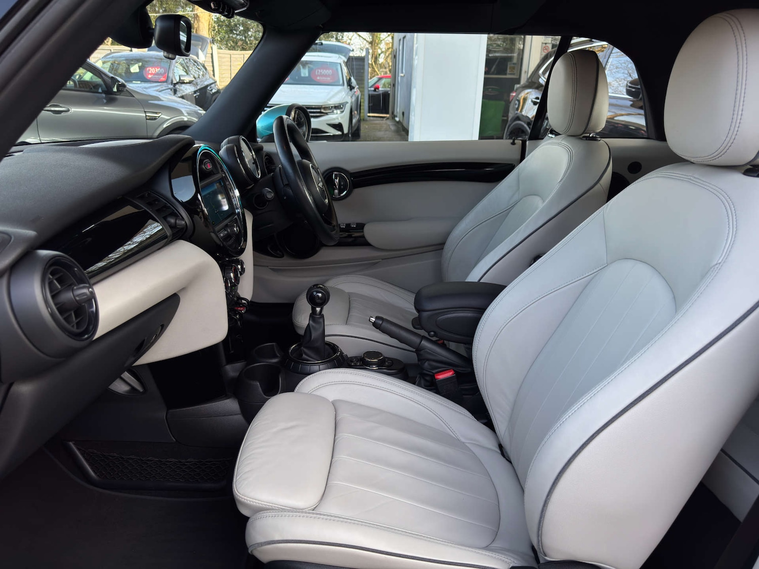 Used MINI Convertible 2016 for sale - 77749033: Photo 20