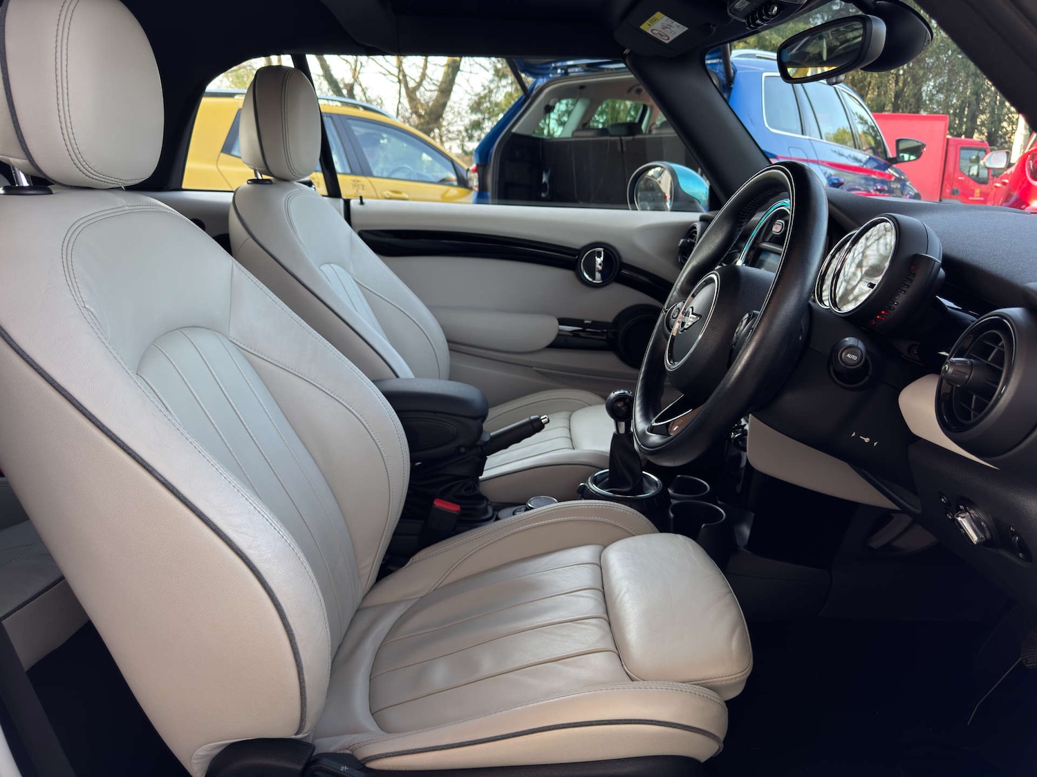 Used MINI Convertible 2016 for sale - 77749033: Photo 23