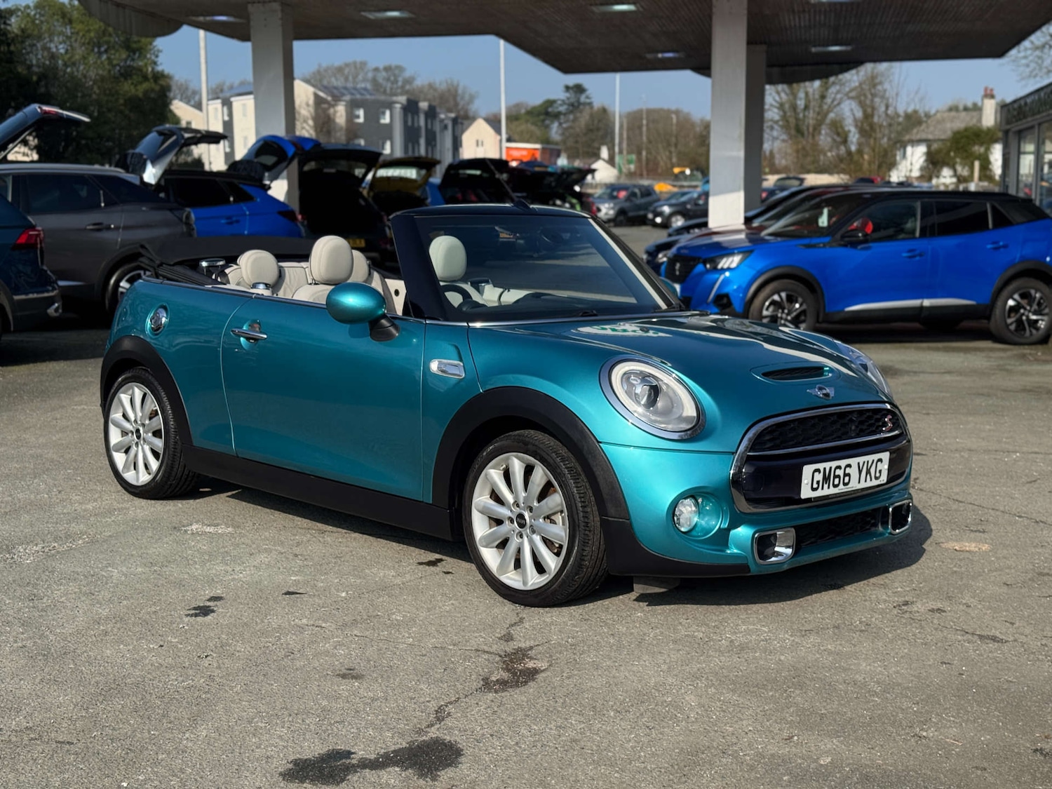 Used MINI Convertible 2016 for sale - 77749033: Photo 9