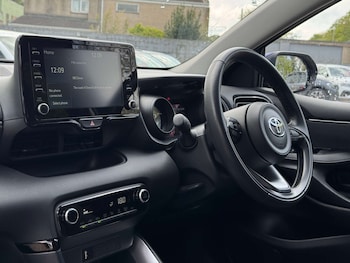 Used Toyota Yaris 2022 for sale - 78345061: Photo