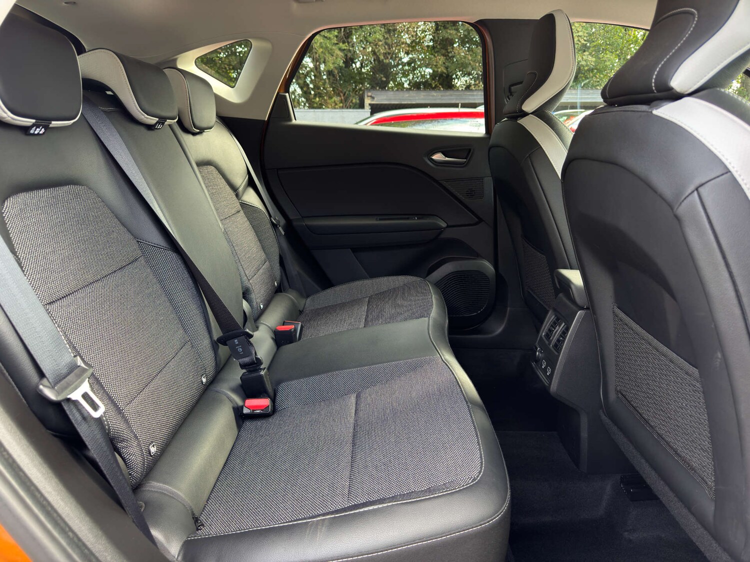 Used Renault Captur 2021 for sale - 76600637: Photo 15