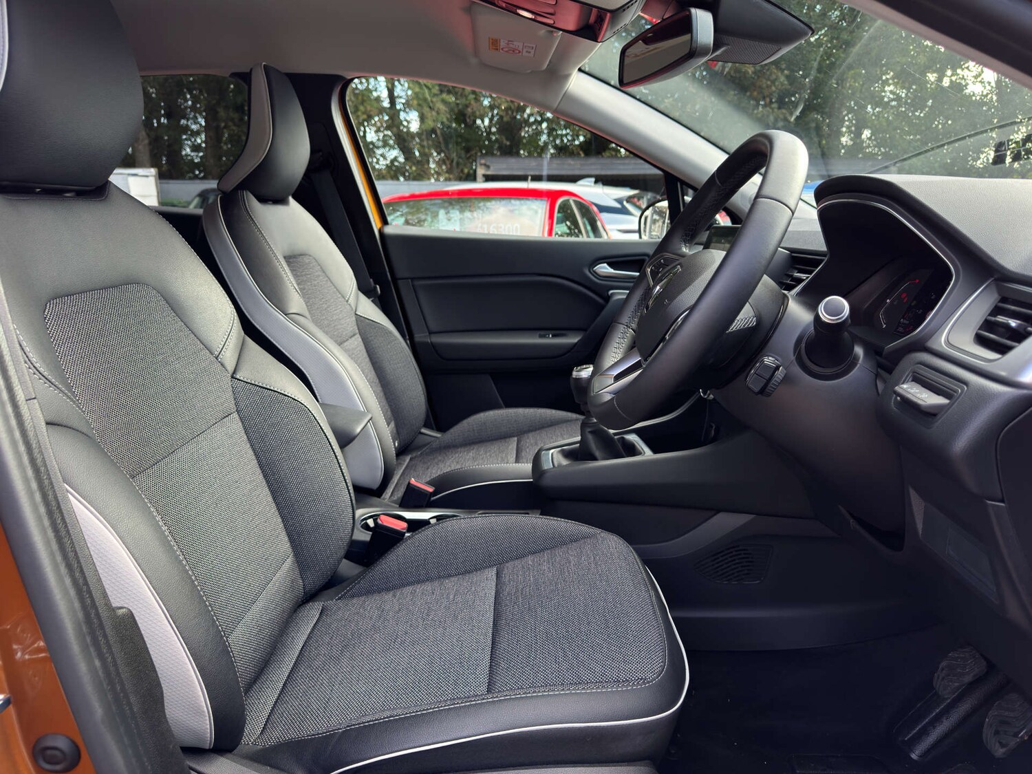 Used Renault Captur 2021 for sale - 76600637: Photo 16