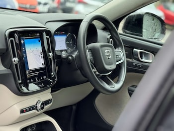 Used Volvo XC40 2021 for sale - 75744898: Photo