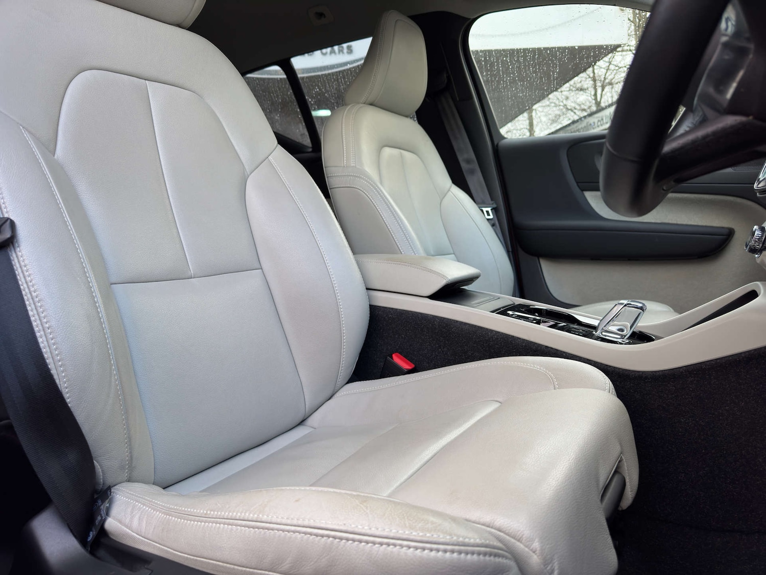 Used Volvo XC40 2020 for sale - 76829943: Photo 6