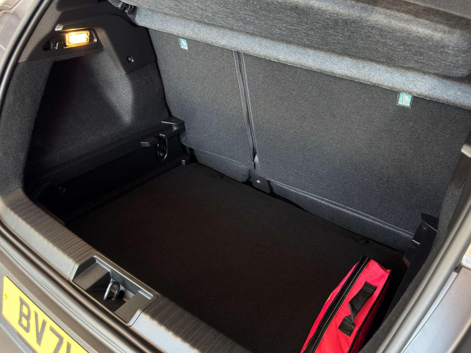 Used Renault Captur 2022 for sale - 76277701: Photo 18