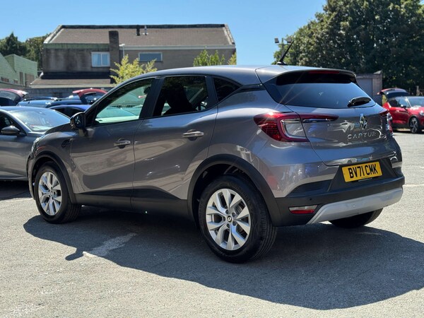 Used Renault Captur 2022 for sale - 76277701: Photo 5