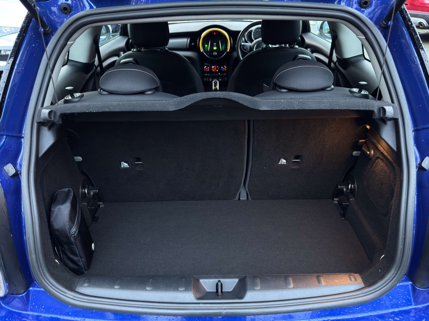 Used MINI Hatch 2019 for sale - 76379433: Photo 17