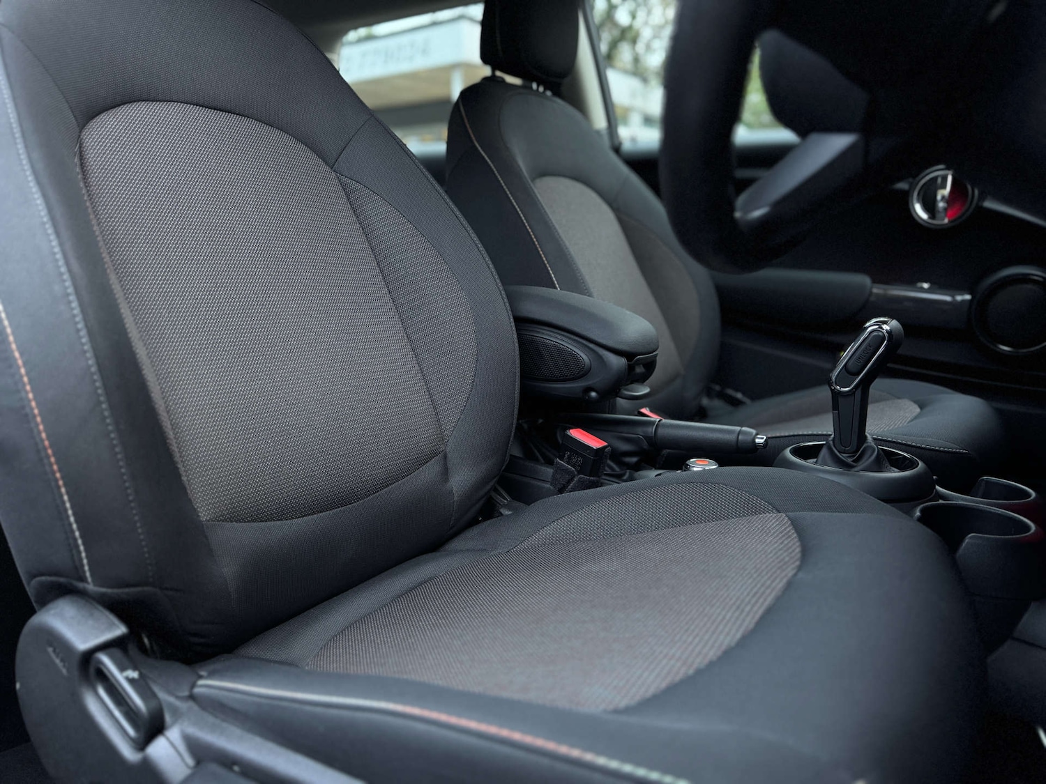 Used MINI Hatch 2019 for sale - 76379433: Photo 25