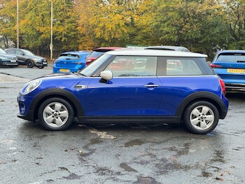 Used MINI Hatch 2019 for sale - 76379433: Photo