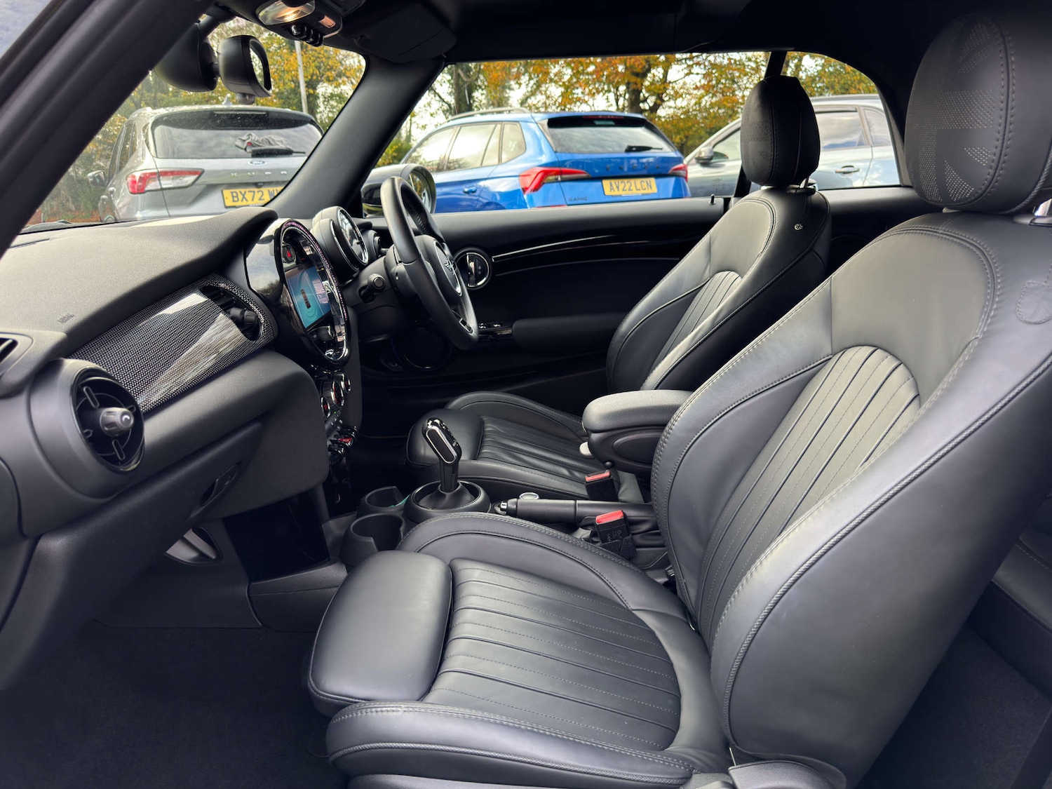 Used MINI Convertible 2022 for sale - 76469518: Photo 13