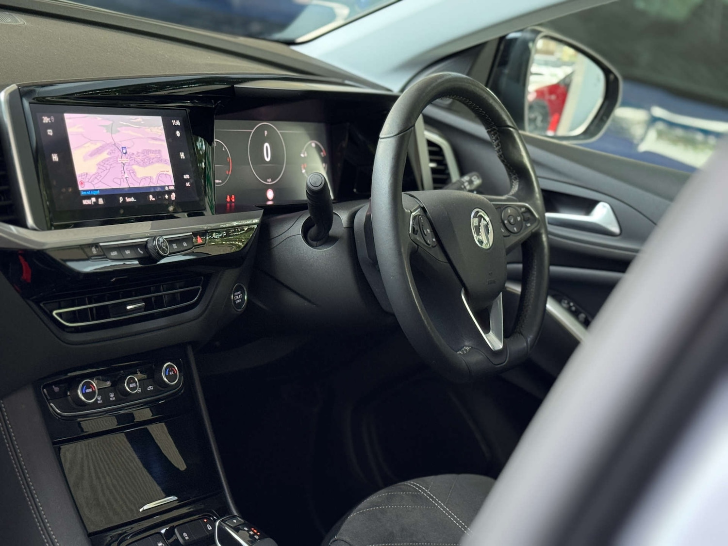 Used Vauxhall Grandland 2022 for sale - 76277675: Photo 2