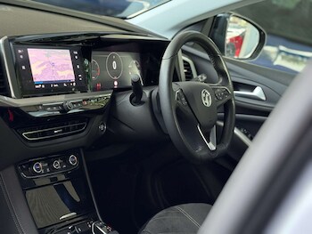 Used Vauxhall Grandland 2022 for sale - 76277675: Photo 2