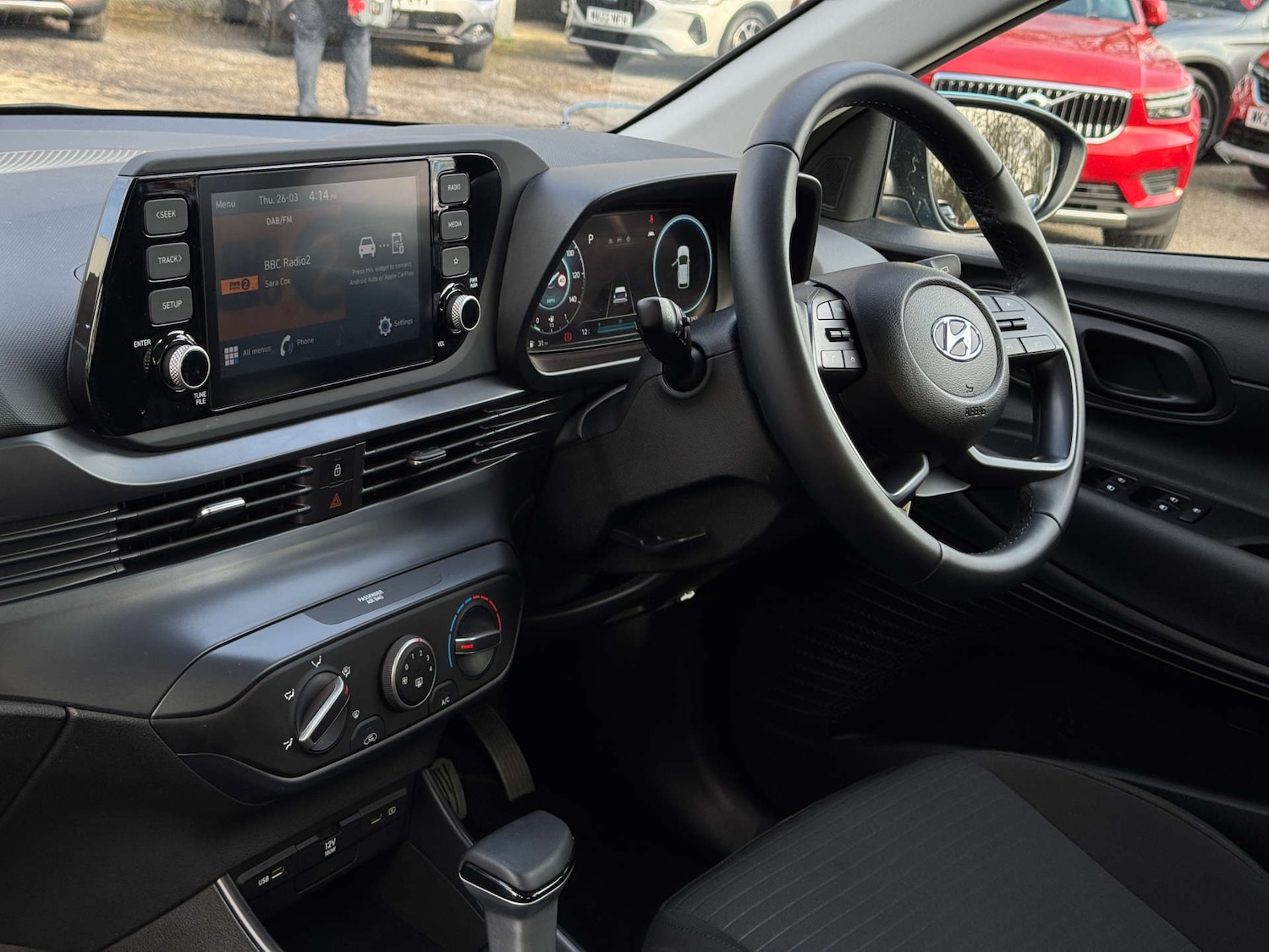 Used Hyundai i20 2023 for sale - 78016399: Photo 2