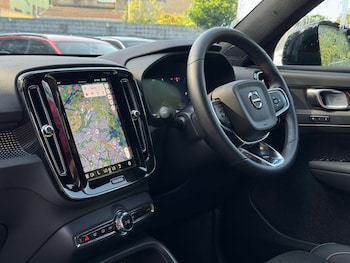 Used Volvo XC40 2024 for sale - 79009969: Photo
